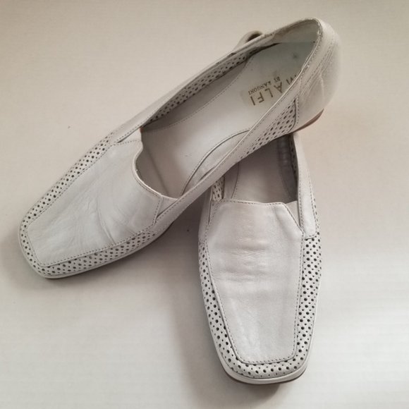 **SOLD** Amalfi by Rangoni women’s white Leather classic Loafers size 9B - Picture 8 of 8